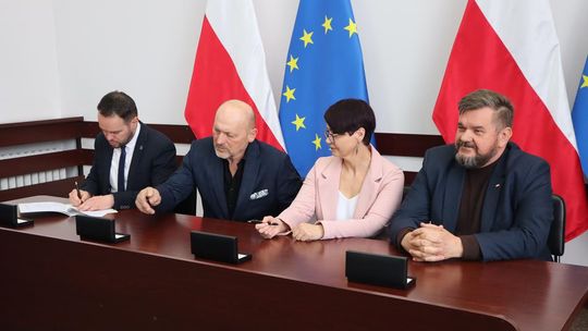 Podpisanie umów w ramach Rządowego Funduszu Rozwoju Dróg [GALERIA ZDJĘĆ]