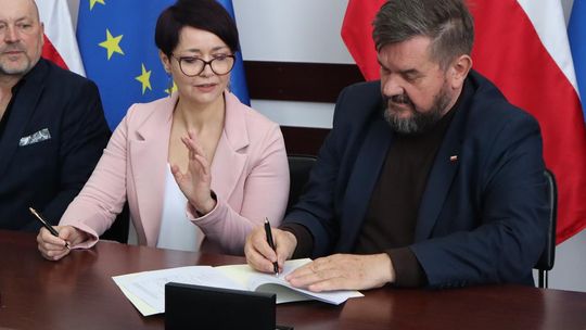 Podpisanie umów w ramach Rządowego Funduszu Rozwoju Dróg [GALERIA ZDJĘĆ]