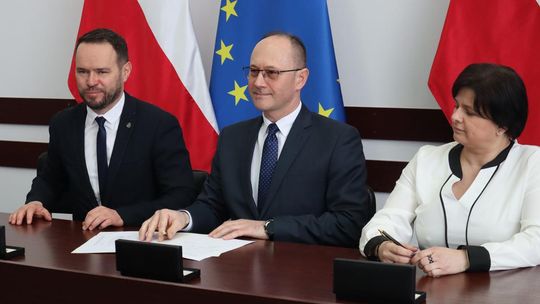 Podpisanie umów w ramach Rządowego Funduszu Rozwoju Dróg [GALERIA ZDJĘĆ]