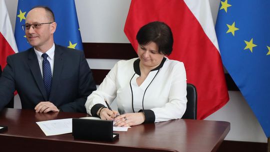 Podpisanie umów w ramach Rządowego Funduszu Rozwoju Dróg [GALERIA ZDJĘĆ]