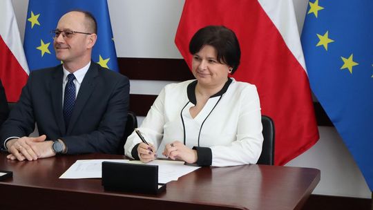 Podpisanie umów w ramach Rządowego Funduszu Rozwoju Dróg [GALERIA ZDJĘĆ]