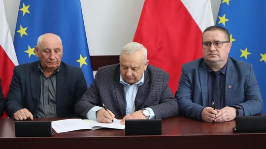 Podpisanie umów w ramach Rządowego Funduszu Rozwoju Dróg [GALERIA ZDJĘĆ]