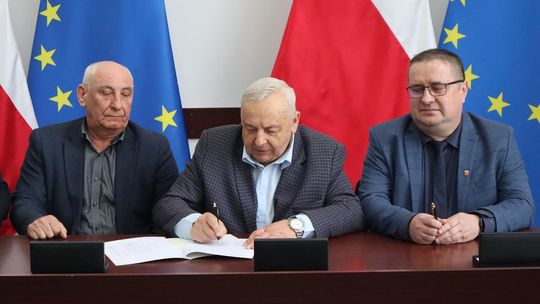 Podpisanie umów w ramach Rządowego Funduszu Rozwoju Dróg [GALERIA ZDJĘĆ]