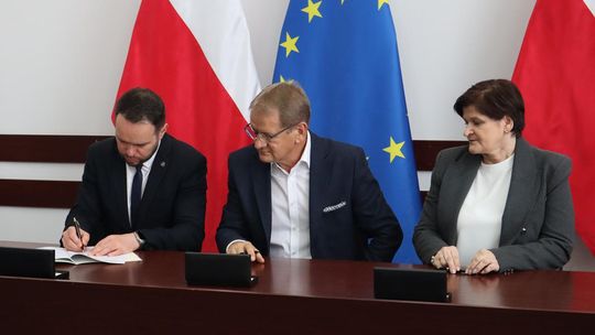 Podpisanie umów w ramach Rządowego Funduszu Rozwoju Dróg [GALERIA ZDJĘĆ]