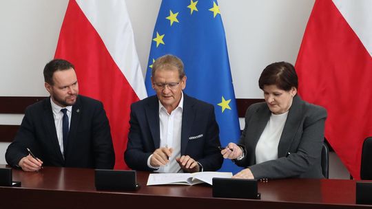 Podpisanie umów w ramach Rządowego Funduszu Rozwoju Dróg [GALERIA ZDJĘĆ]