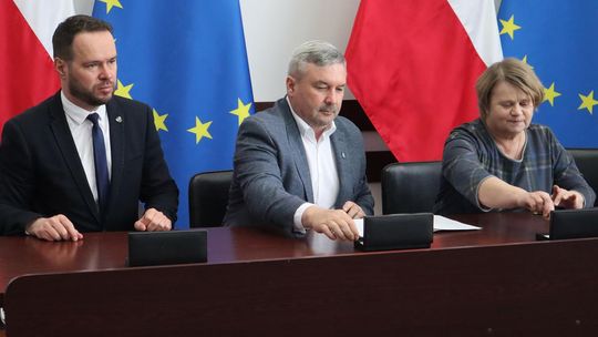 Podpisanie umów w ramach Rządowego Funduszu Rozwoju Dróg [GALERIA ZDJĘĆ]