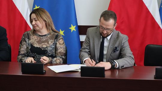 Podpisanie umów w ramach Rządowego Funduszu Rozwoju Dróg [GALERIA ZDJĘĆ]