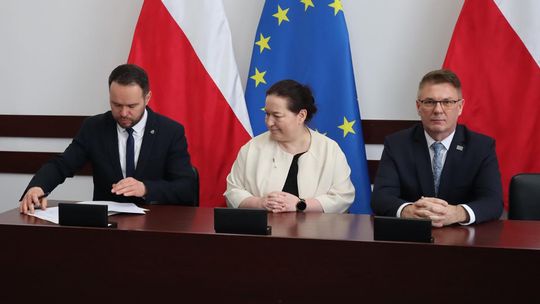 Podpisanie umów w ramach Rządowego Funduszu Rozwoju Dróg [GALERIA ZDJĘĆ]