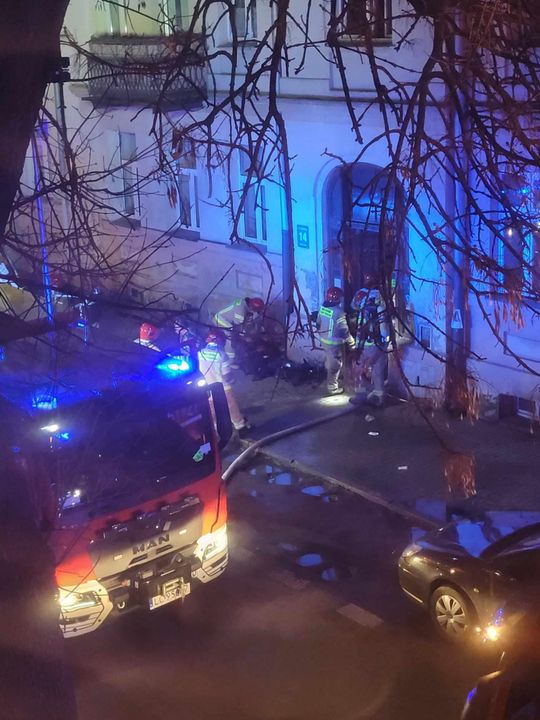 Chełm. Pożar przy Narutowicza. Trwa akcja strażaków! [GALERIA ZDJĘĆ]