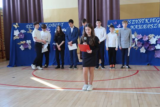 Gm. Kamień. Najlepsi uczniowie dostali od wójta stypendia [GALERIA ZDJĘĆ]