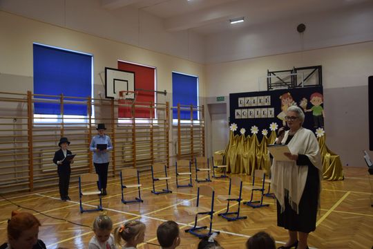 Gm. Kamień. Najlepsi uczniowie dostali od wójta stypendia [GALERIA ZDJĘĆ]