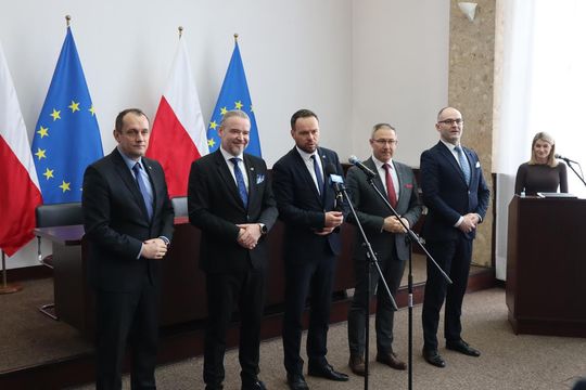 Podpisanie umów w ramach Rządowego Funduszu Rozwoju Dróg [GALERIA ZDJĘĆ]