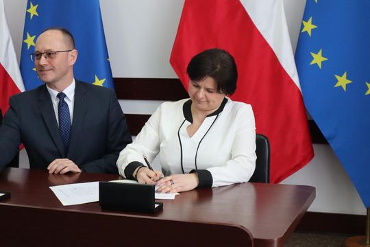 Podpisanie umów w ramach Rządowego Funduszu Rozwoju Dróg [GALERIA ZDJĘĆ]