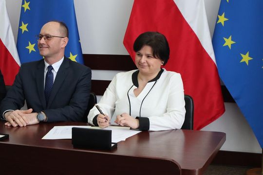 Podpisanie umów w ramach Rządowego Funduszu Rozwoju Dróg [GALERIA ZDJĘĆ]