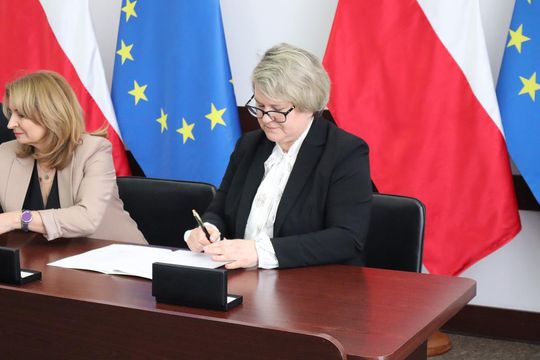 Podpisanie umów w ramach Rządowego Funduszu Rozwoju Dróg [GALERIA ZDJĘĆ]