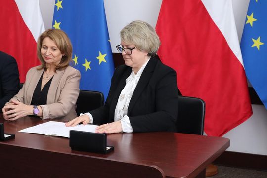 Podpisanie umów w ramach Rządowego Funduszu Rozwoju Dróg [GALERIA ZDJĘĆ]