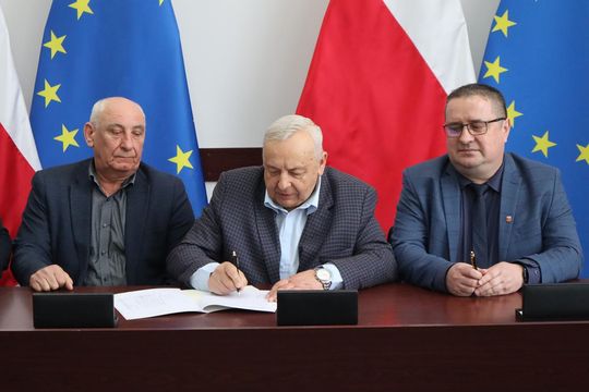 Podpisanie umów w ramach Rządowego Funduszu Rozwoju Dróg [GALERIA ZDJĘĆ]