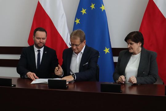 Podpisanie umów w ramach Rządowego Funduszu Rozwoju Dróg [GALERIA ZDJĘĆ]
