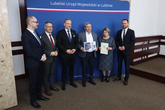 Podpisanie umów w ramach Rządowego Funduszu Rozwoju Dróg [GALERIA ZDJĘĆ]