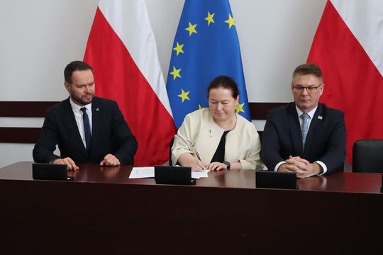 Podpisanie umów w ramach Rządowego Funduszu Rozwoju Dróg [GALERIA ZDJĘĆ]