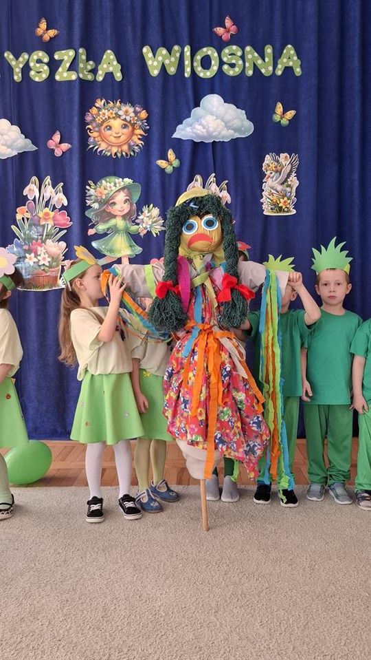Przedszkolaki z 12 przywitały wiosnę [GALERIA ZDJĘĆ]