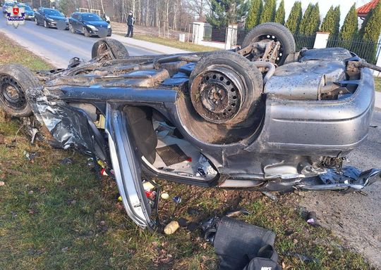 Tragiczny wypadek na Ogrodowej w Chełmie! Dwie ofiary śmiertelne, ośmiu rannych [ZDJĘCIA]