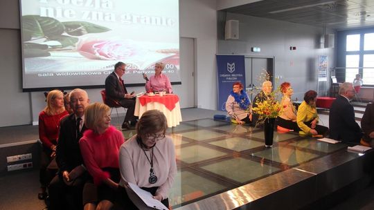 Chełm. Światowy Dzień Poezji w Chełmskiej Bibliotece Publicznej [GALERIA ZDJĘĆ]