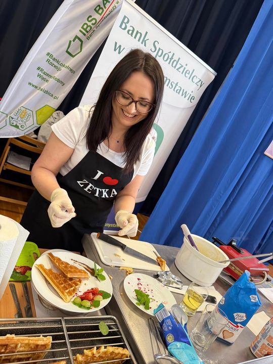 Krasnystaw. VII edycja Gotowania z VIP–ami, pod hasłem  – „SŁODKIE SMAKI- SWEET SWEET” [GALERIA ZDJĘĆ]