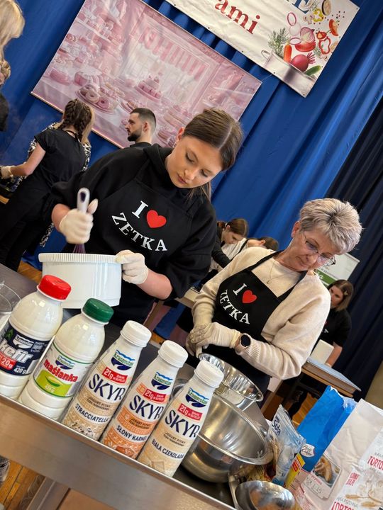 Krasnystaw. VII edycja Gotowania z VIP–ami, pod hasłem  – „SŁODKIE SMAKI- SWEET SWEET” [GALERIA ZDJĘĆ]