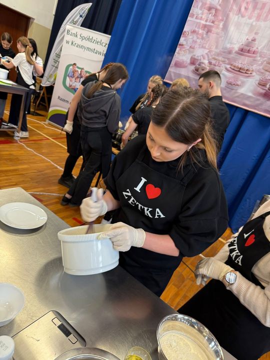 Krasnystaw. VII edycja Gotowania z VIP–ami, pod hasłem  – „SŁODKIE SMAKI- SWEET SWEET” [GALERIA ZDJĘĆ]