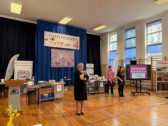 Krasnystaw. VII edycja Gotowania z VIP–ami, pod hasłem  – „SŁODKIE SMAKI- SWEET SWEET” [GALERIA ZDJĘĆ]