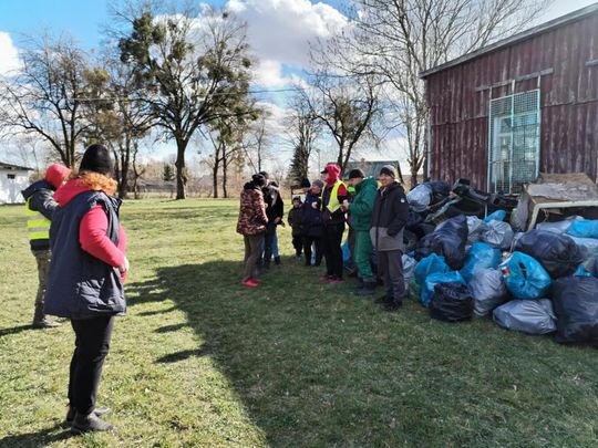 Gm. Ruda - Huta. Żalin ratuje planetę. Wzorowo posprzątali wieś [GALERIA ZDJĘĆ]