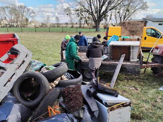 Gm. Ruda - Huta. Żalin ratuje planetę. Wzorowo posprzątali wieś [GALERIA ZDJĘĆ]