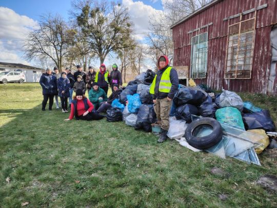 Gm. Ruda - Huta. Żalin ratuje planetę. Wzorowo posprzątali wieś [GALERIA ZDJĘĆ]