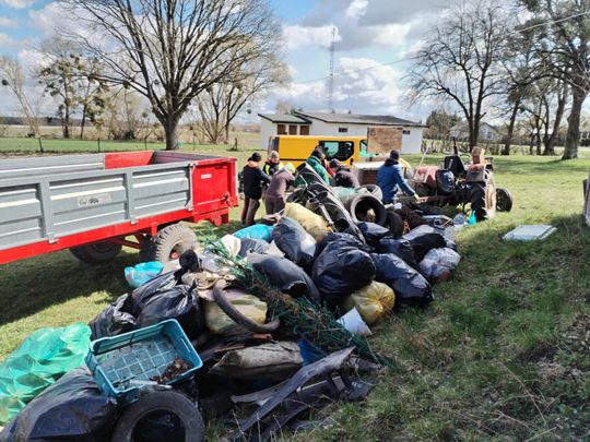 Gm. Ruda - Huta. Żalin ratuje planetę. Wzorowo posprzątali wieś [GALERIA ZDJĘĆ]