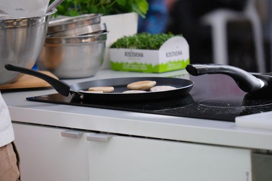 Mateusz Gessler gotował wielkanocne potrawy w Chełmie [GARLERIA ZDJĘĆ]