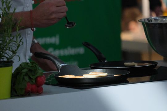 Mateusz Gessler gotował wielkanocne potrawy w Chełmie [GARLERIA ZDJĘĆ]
