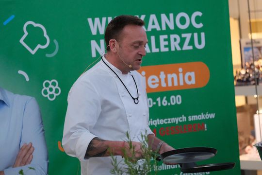 Mateusz Gessler gotował wielkanocne potrawy w Chełmie [GARLERIA ZDJĘĆ]