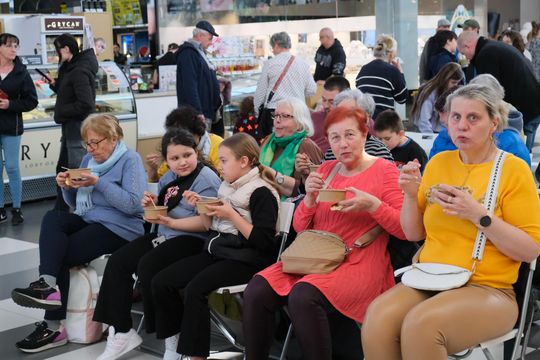 Mateusz Gessler gotował wielkanocne potrawy w Chełmie [GARLERIA ZDJĘĆ]