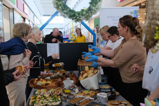 Mateusz Gessler gotował wielkanocne potrawy w Chełmie [GARLERIA ZDJĘĆ]