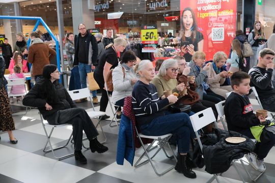 Mateusz Gessler gotował wielkanocne potrawy w Chełmie [GARLERIA ZDJĘĆ]