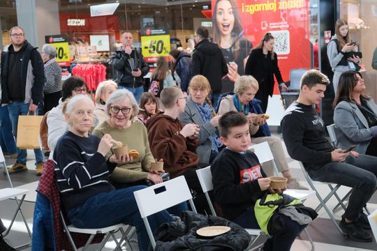 Mateusz Gessler gotował wielkanocne potrawy w Chełmie [GARLERIA ZDJĘĆ]