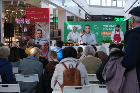 Mateusz Gessler gotował wielkanocne potrawy w Chełmie [GARLERIA ZDJĘĆ]