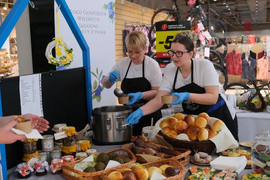 Mateusz Gessler gotował wielkanocne potrawy w Chełmie [GARLERIA ZDJĘĆ]