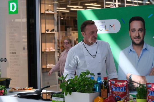 Mateusz Gessler gotował wielkanocne potrawy w Chełmie [GARLERIA ZDJĘĆ]