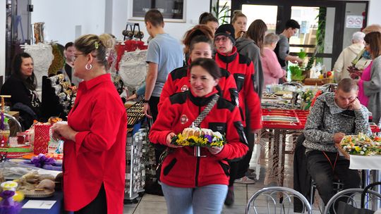 Gm. Krasnystaw. Kiermasz Wielkanocy w GCK – Siennica Nadolna [GALERIA ZDJĘĆ]