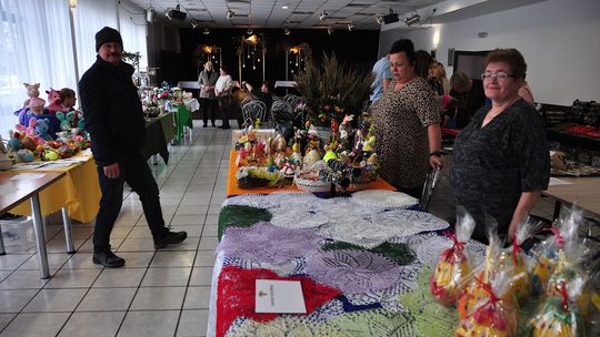 Gm. Krasnystaw. Kiermasz Wielkanocy w GCK – Siennica Nadolna [GALERIA ZDJĘĆ]