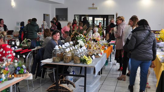 Gm. Krasnystaw. Kiermasz Wielkanocy w GCK – Siennica Nadolna [GALERIA ZDJĘĆ]