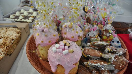 Gm. Krasnystaw. Kiermasz Wielkanocy w GCK – Siennica Nadolna [GALERIA ZDJĘĆ]