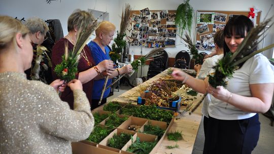 Gm. Krasnystaw. Kiermasz Wielkanocy w GCK – Siennica Nadolna [GALERIA ZDJĘĆ]